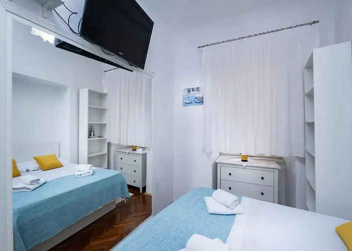Jany - Two Bedroom With View דירה דוברובניק