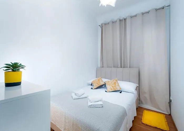 Jany - Two Bedroom With View